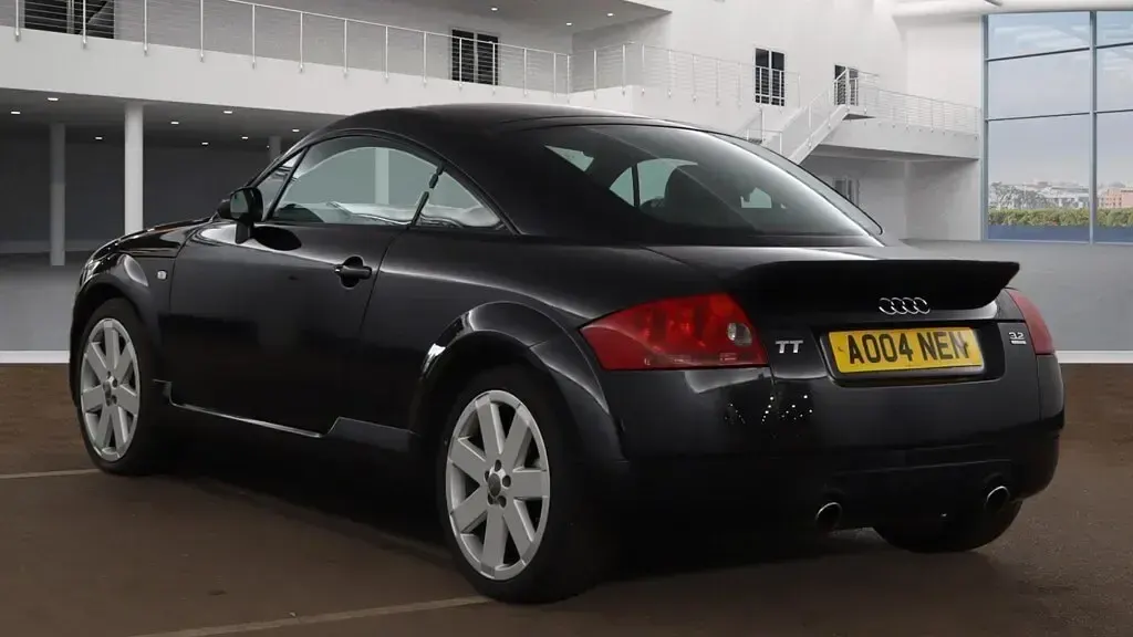 Used Audi TT 250 HP (183 kW) 2004 Black Coupe