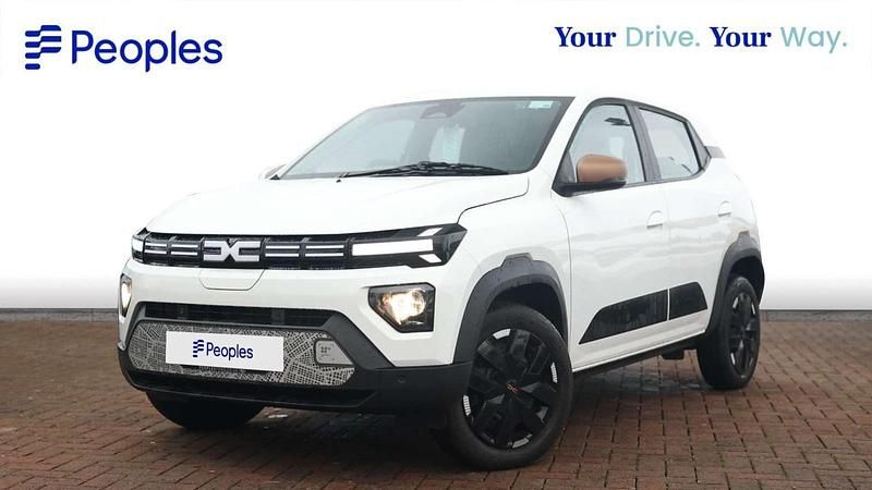 Used Dacia Spring Extreme 47 kW (65 HP) 2024 White Hatchback