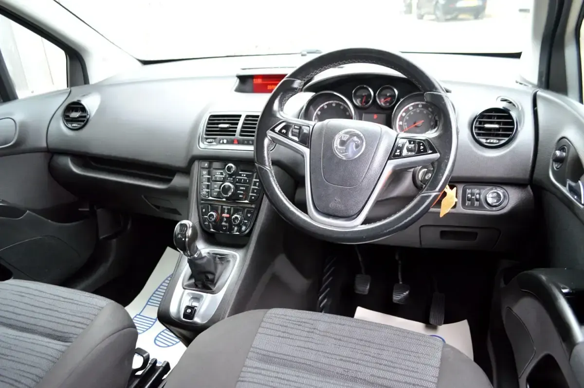 Second-hand Vauxhall Meriva 2015 Maro Monovolum