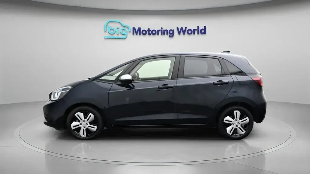 Used Honda Jazz Hybrid 109 HP (80 kW) 2023 Blue Hatchback