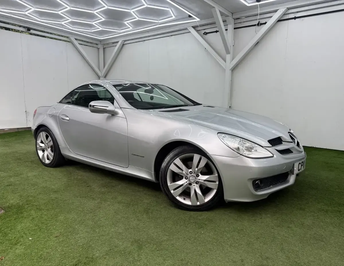 Used Mercedes SLK200 184 HP (135 kW) 2011 Silver Cabriolet
