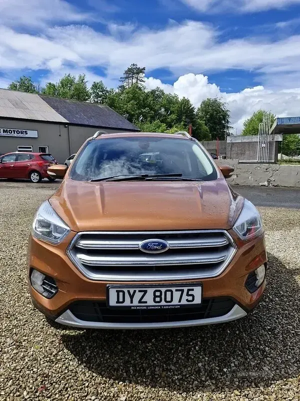 Used Ford Kuga Titanium 120 HP (88 kW) 2017 Brown SUV