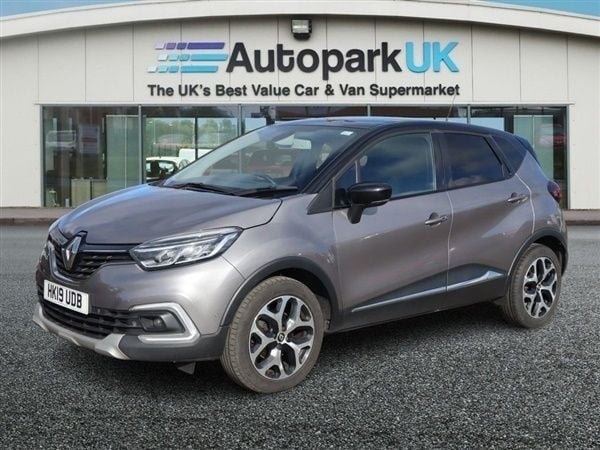 Grey Used 2018 Renault Captur GT-Line SUV | £7,995 (Fair price) - Image 1/1