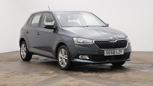 Quartz grey metallic Used 2019 Skoda Fabia Hatchback | £8,995 - Image 1/4