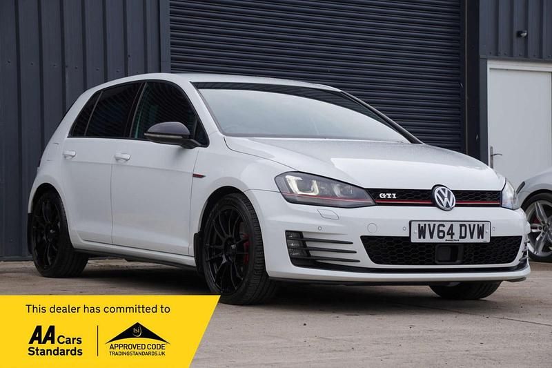 Used VW Golf VII GTI 220 HP (161 kW) 2014 White Hatchback