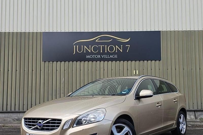 Used 2011 Volvo V60 SE Estate | £3,295 (Good price) - Image 1/1