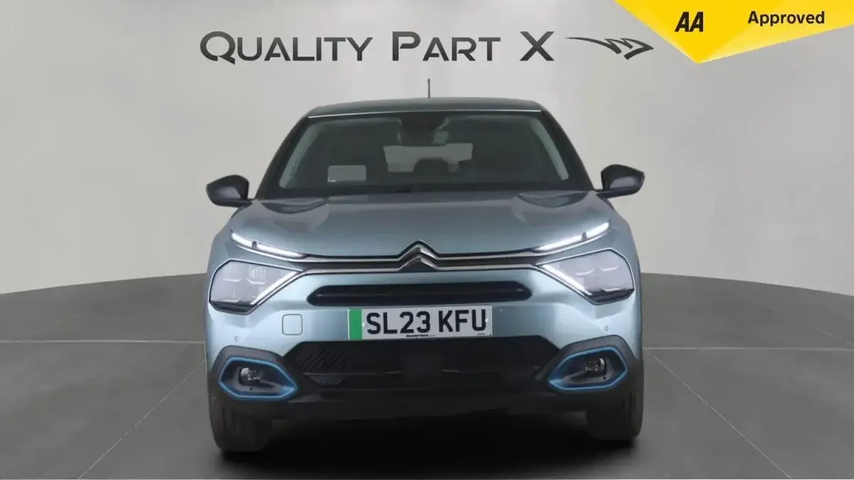 Used Citroën e-C4 Shine 100 kW (136 HP) 2023 Blue Hatchback