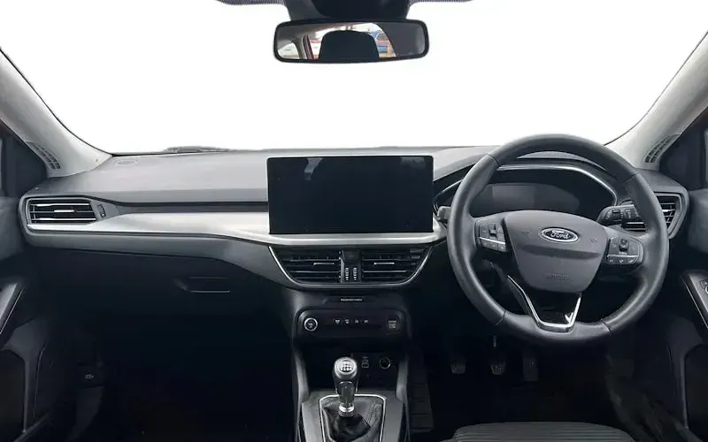 Used Ford Focus Titanium 125 HP (91 kW) 2022 Red Estate