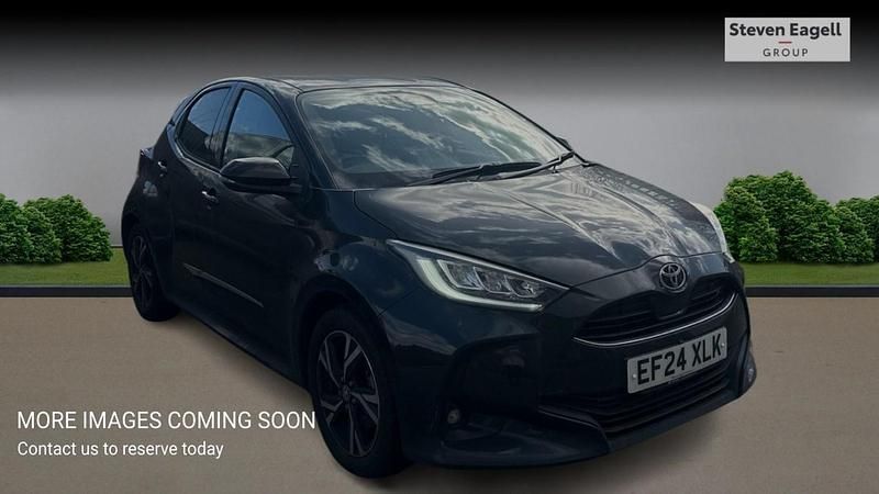 Used Toyota Yaris Hybrid Design 2024 Black Hatchback