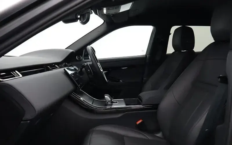 Used Land Rover Range Rover evoque SE Dynamic 204 HP (150 kW) 2025 Grey SUV