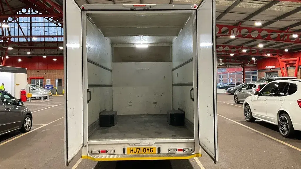 Used VW Crafter 140 HP (102 kW) 2021 White Van