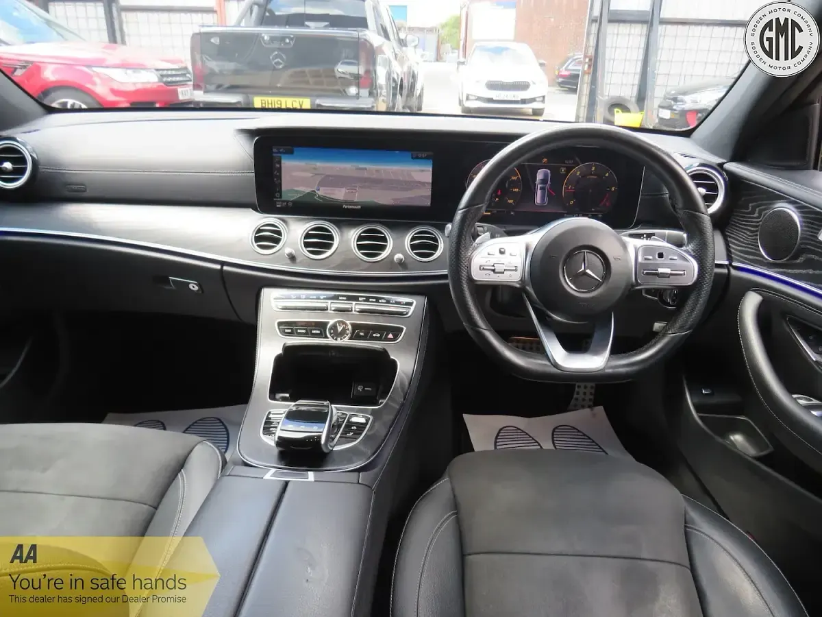 Used Mercedes E220 AMG line 194 HP (142 kW) 2019 White Estate