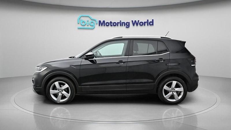 Used VW T-Cross SEL 110 HP (80 kW) 2023 Black SUV