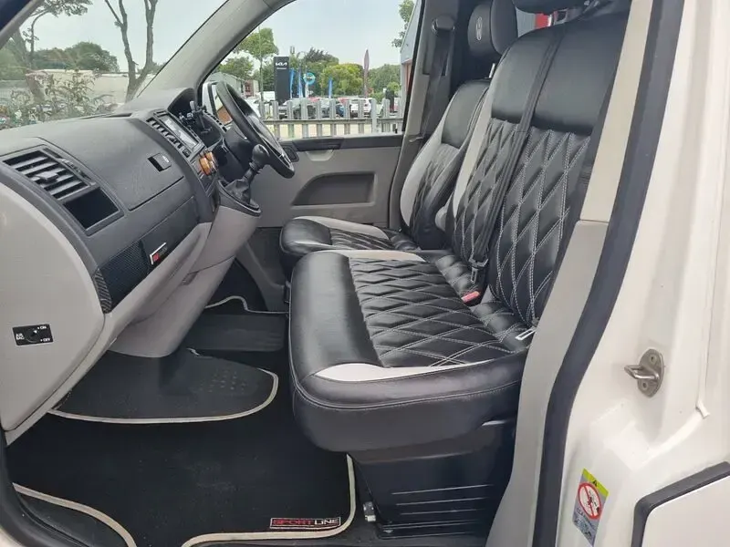 Used VW T5 102 HP (75 kW) 2013 White Van