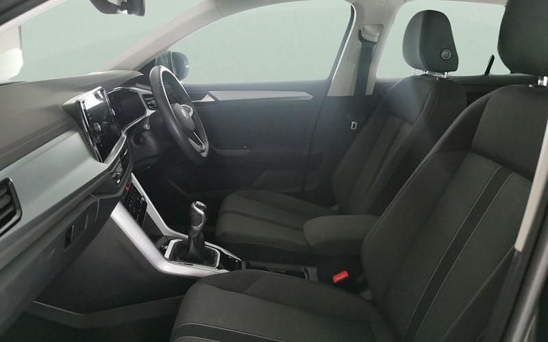 Used 2024 VW T-Roc Life SUV | £17,753 (Good price) - Image 1/2