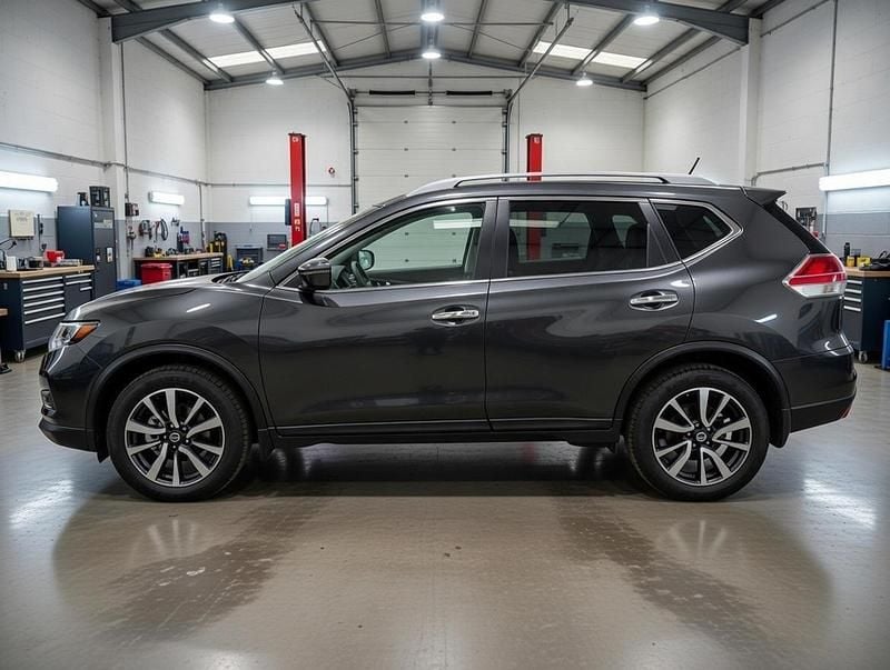 Used Nissan X-Trail N-Vision 163 HP (119 kW) 2016 Green SUV