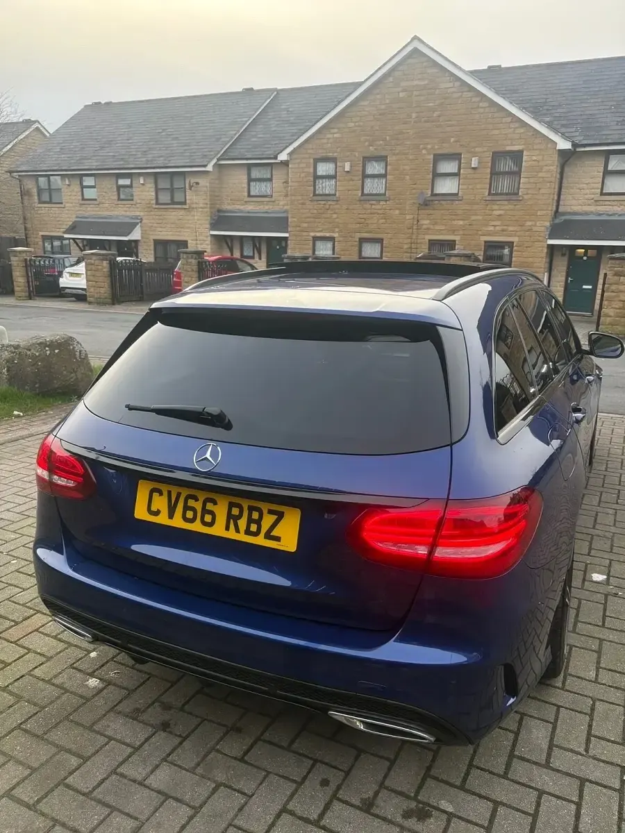 Used Mercedes C220 AMG line 2016 Blue Estate