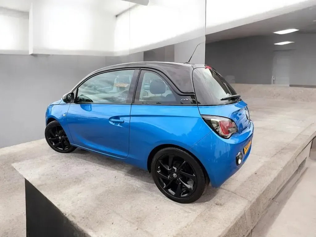 Używany Vauxhall Adam S 70 KM (51 kW) 2018 Niebieski Hatchback