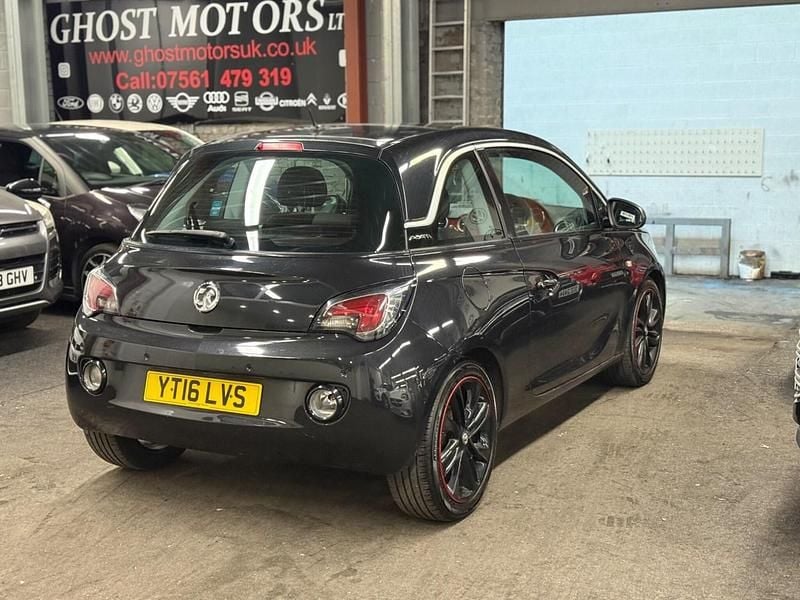 Second-hand Vauxhall Adam Glam 70 CP (51 kW) 2016 Negru Hatchback