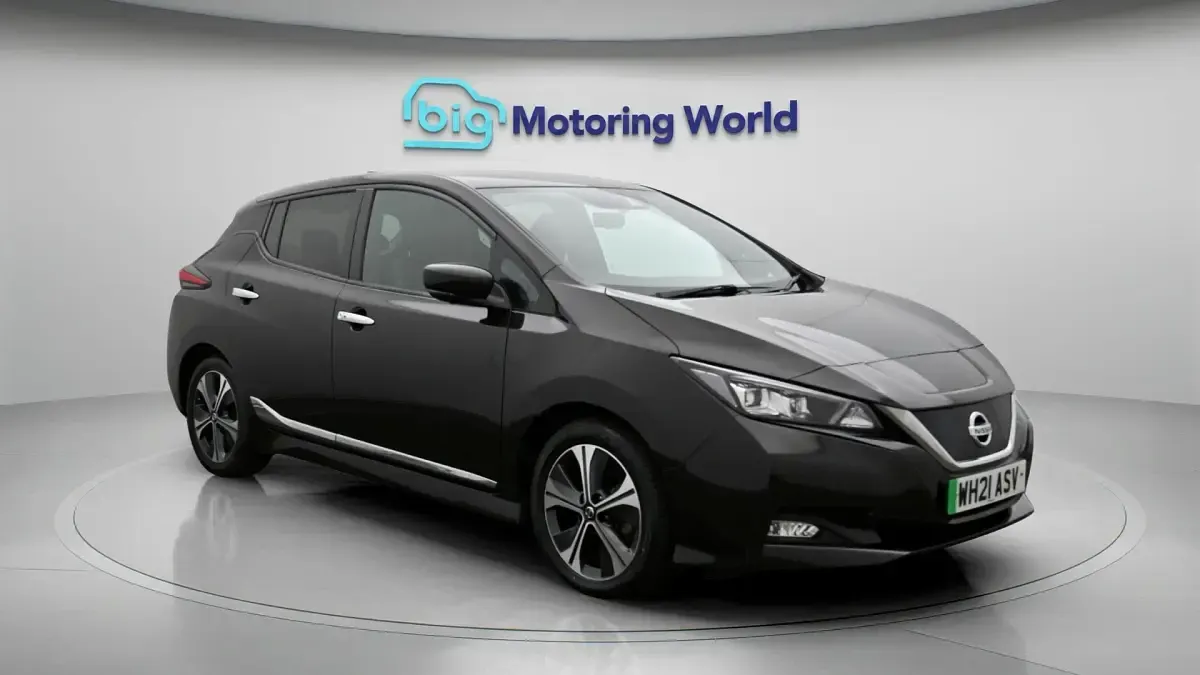 Used Nissan Leaf Tekna 110 kW (150 HP) 2021 Hatchback