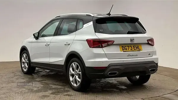 Used Seat Arona FR 2023 White SUV