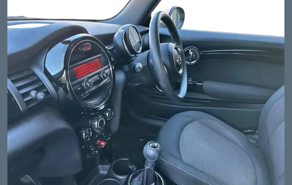 Used Mini ONE Hatch 101 HP (74 kW) 2016 White Hatchback