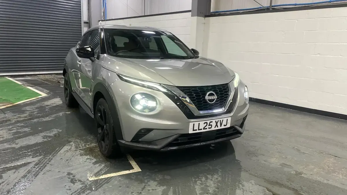Used Nissan Juke Tekna 114 HP (83 kW) 2025 Silver SUV