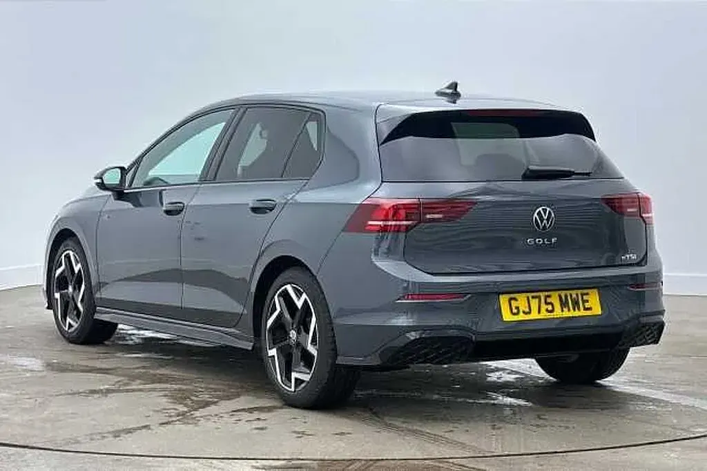 Used VW Golf VIII 150 HP (110 kW) 2025