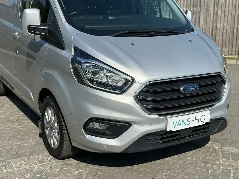 Used Ford Transit Custom Limited 170 HP (125 kW) 2020 Silver Van