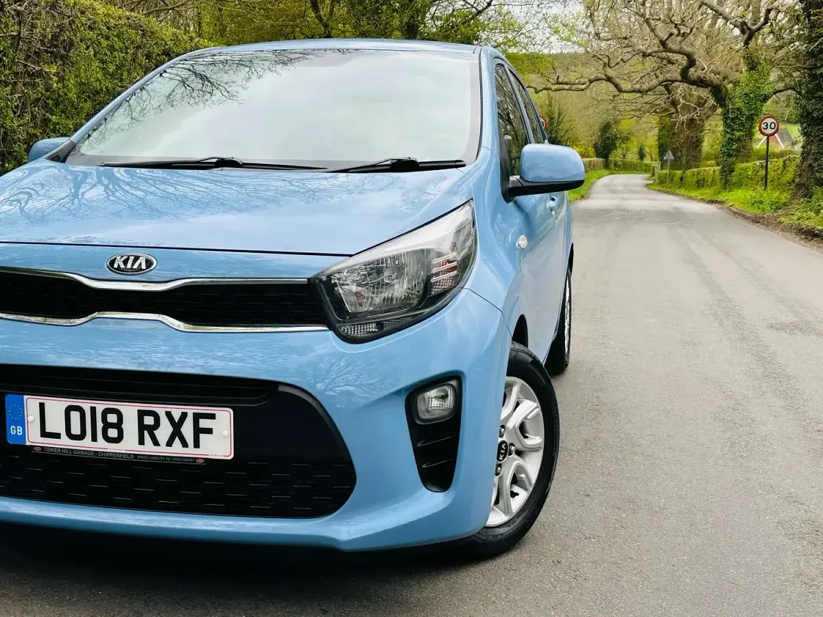 Used Kia Picanto 66 HP (48 kW) 2018 Blue Hatchback
