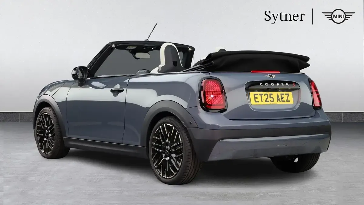 New Mini Cooper 147 kW (201 HP) 2025 Grey Hatchback