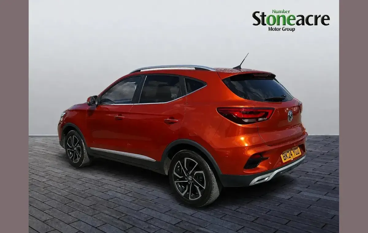 Used MG ZS Exclusive 105 HP (77 kW) 2024 Orange SUV