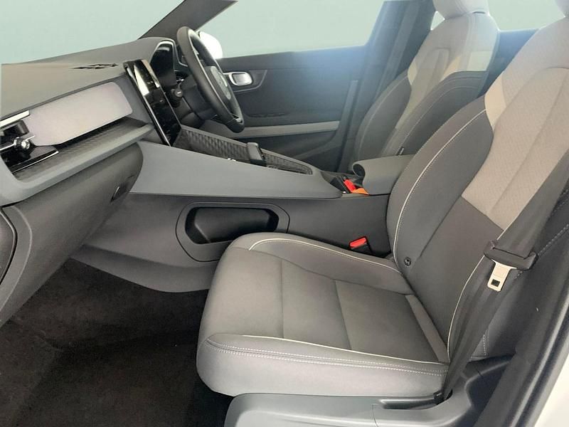 Used Polestar 2 Standard Range Single Motor 164 kW (224 HP) 2021 White Hatchback