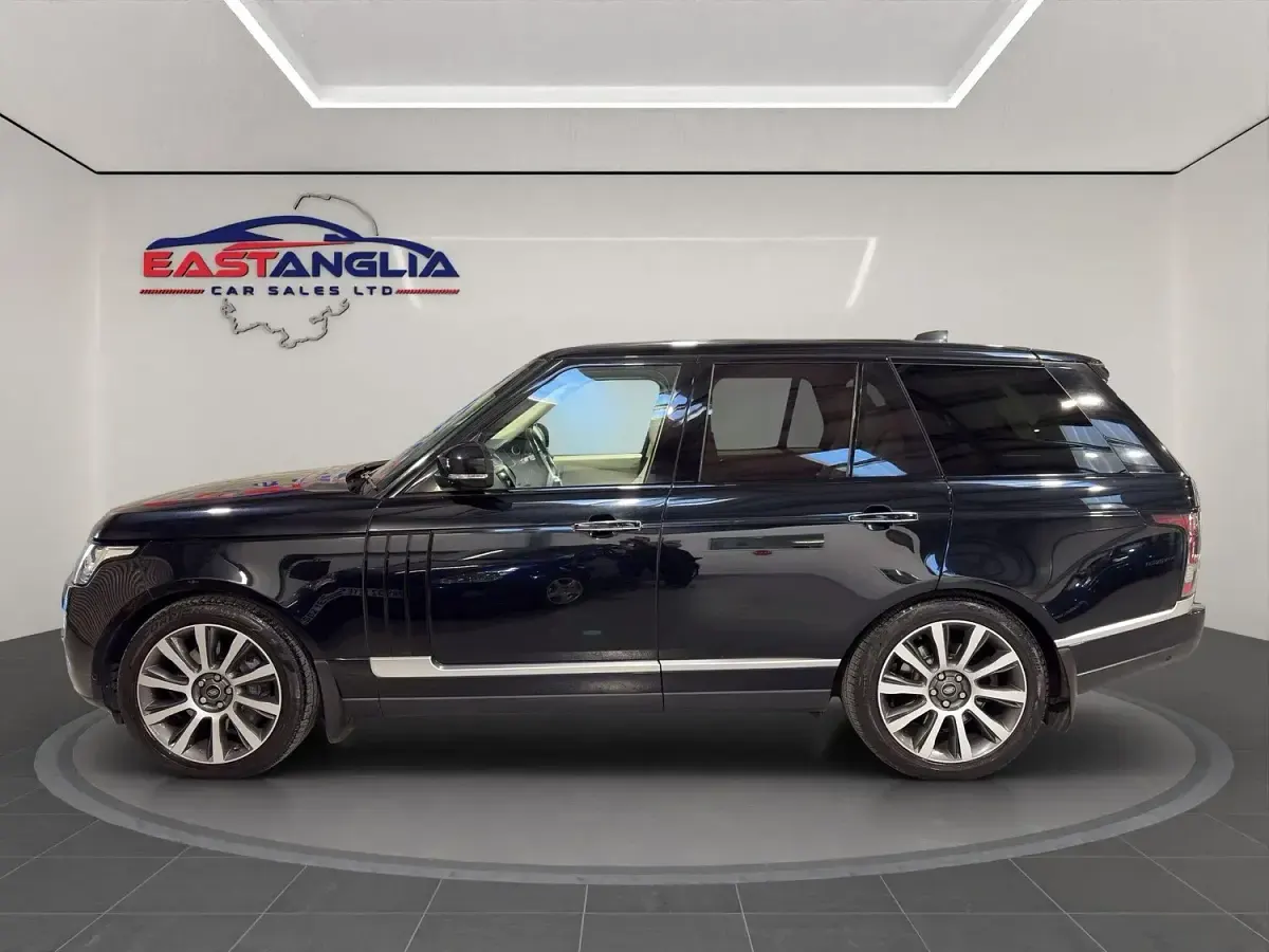 Używany Land Rover Range Rover Vogue SE 339 KM (249 kW) 2017 Czarny SUV