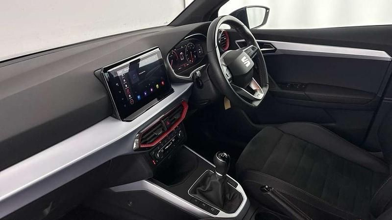 Used Seat Arona FR Sport 108 HP (79 kW) 2022 Grey SUV