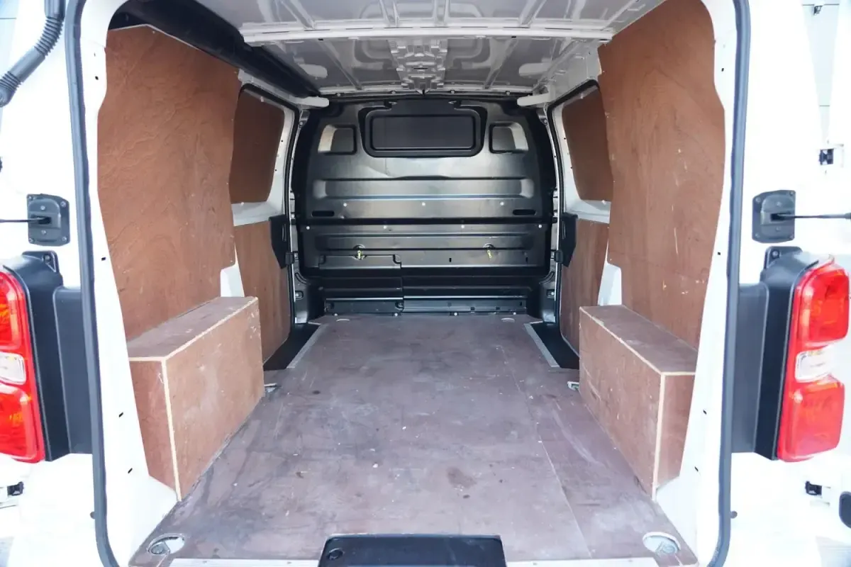 Usado Citroën Dispatch 142 HP (104 kW) 2021 Branco Monovolume