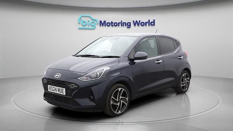 Used Hyundai i10 Premium 84 HP (61 kW) 2024 Grey Hatchback