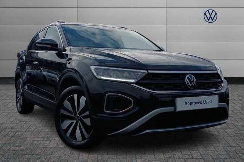 Used 2024 VW T-Roc SUV | £21,300 (Fair price) - Image 1/4