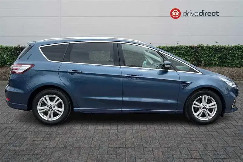 Used Ford S-MAX Titanium 150 HP (110 kW) 2020 Blue MPV
