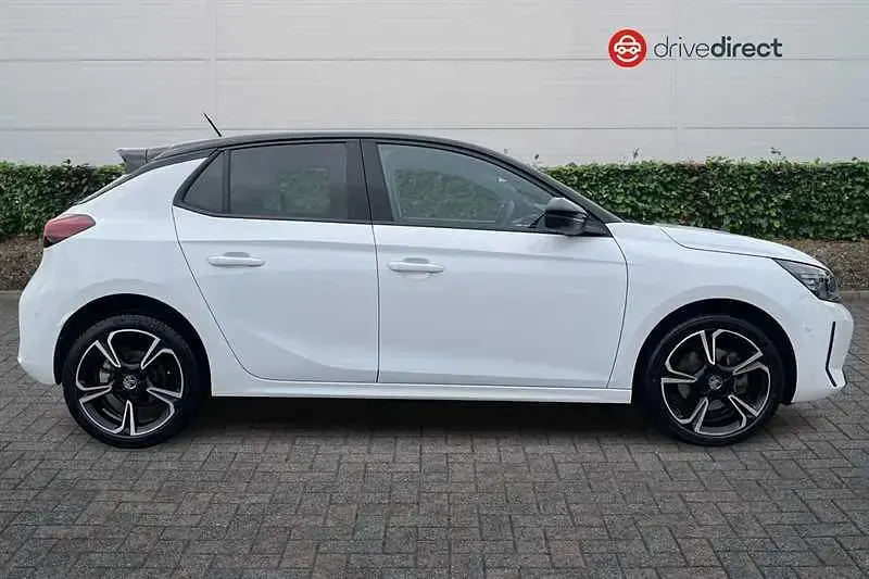 Used Vauxhall Corsa S 100 HP (73 kW) 2024 White Hatchback