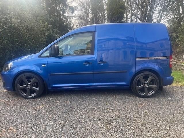Used VW Caddy Startline 75 HP (55 kW) 2014 Blue MPV