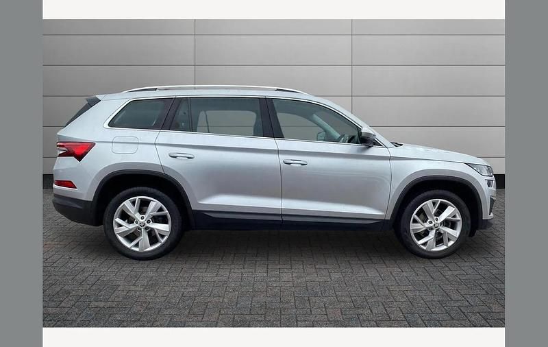 Used Skoda Kodiaq SE L 150 HP (110 kW) 2021 Brilliant silver SUV
