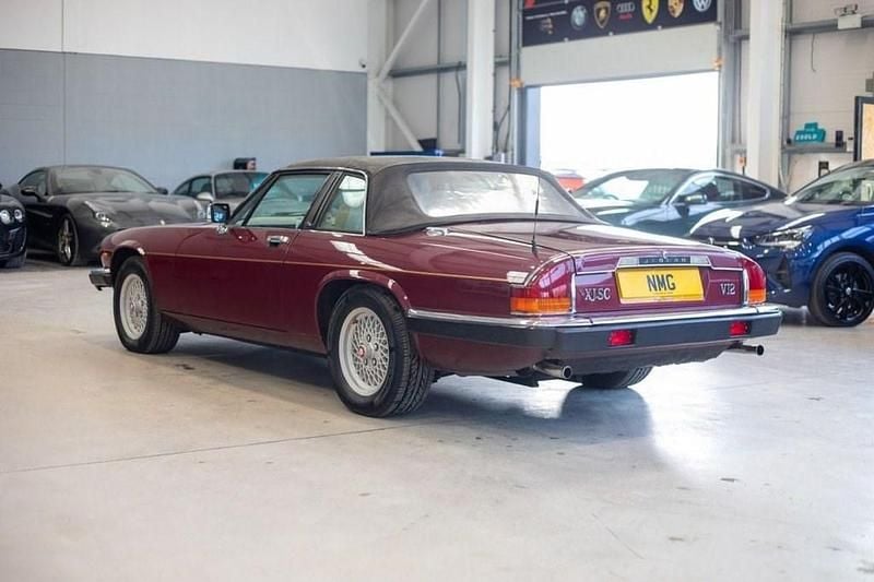 Used Jaguar XJS 217 HP (159 kW) 1987 Red Sedan