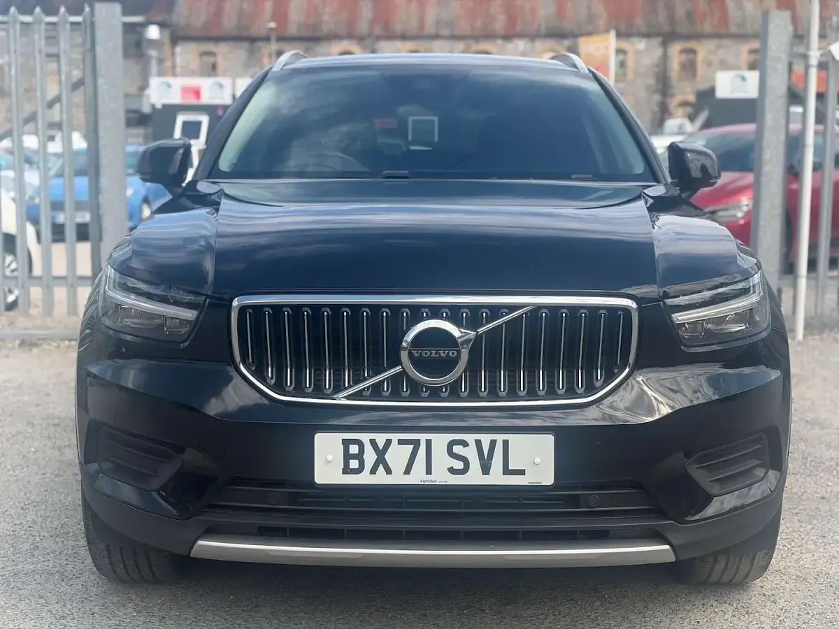 Used Volvo XC40 Inscription 2022 Black SUV