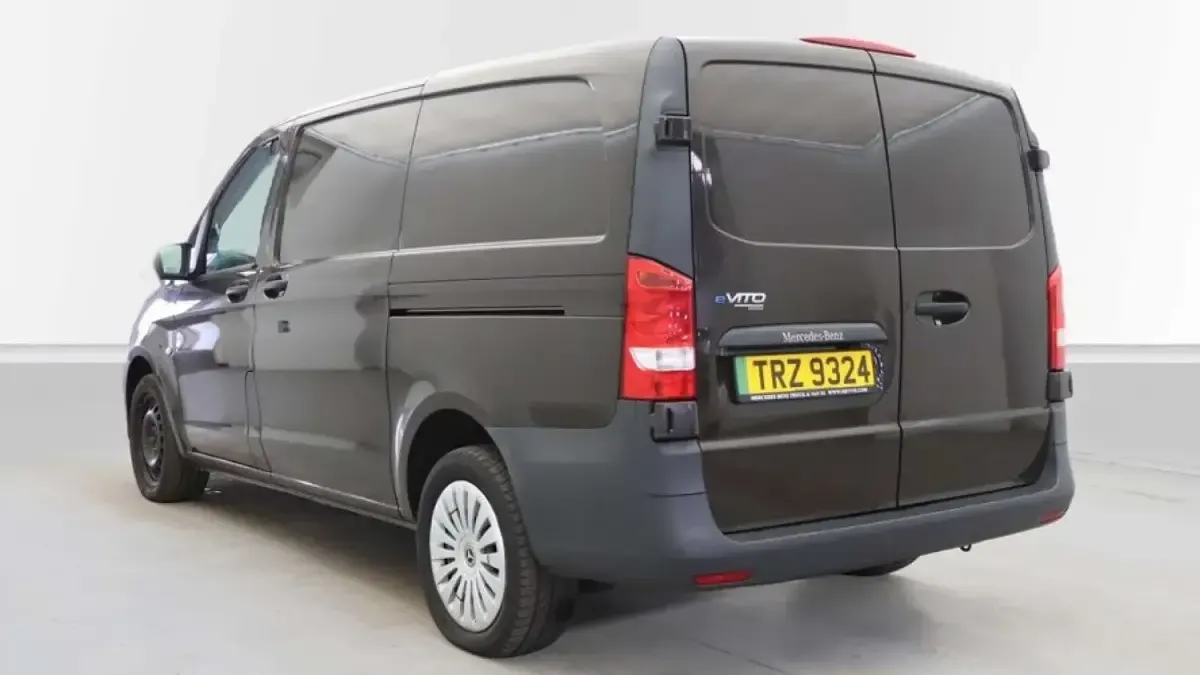 Used Mercedes e-Vito Progressive 85 kW (116 HP) 2022 Brown Van