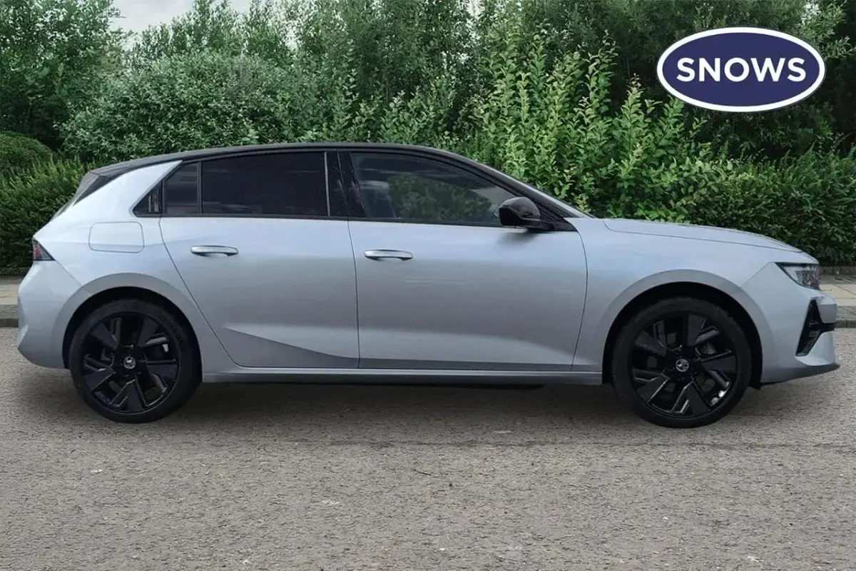 Used Vauxhall Astra 114 kW (156 HP) 2024 Grey Hatchback