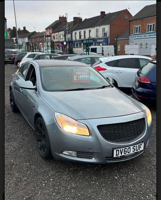 Silver Used 2010 Vauxhall Insignia SRi Hatchback | £1,999 (Expensive) - Image 1/4