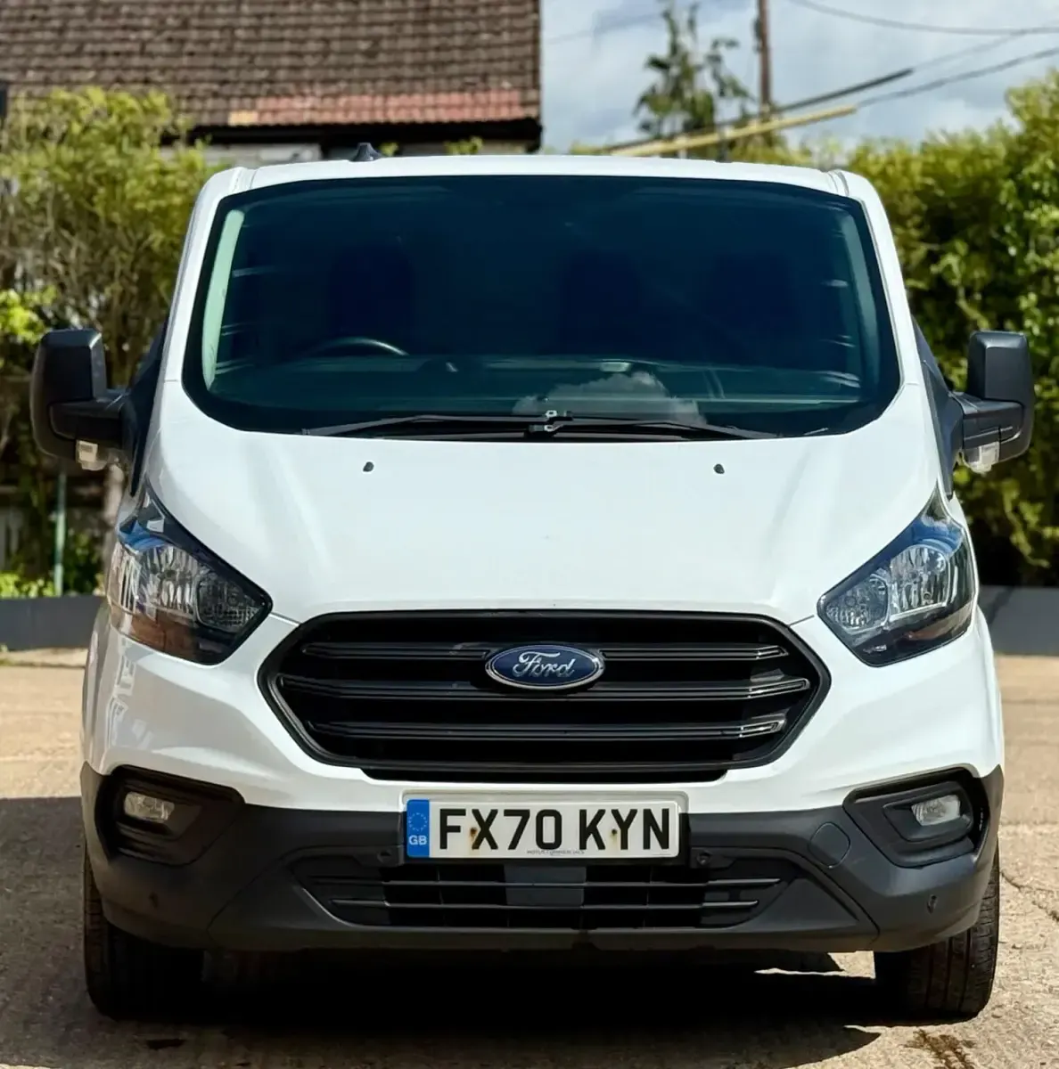 Used Ford Transit Custom S 105 HP (77 kW) 2020 White Van