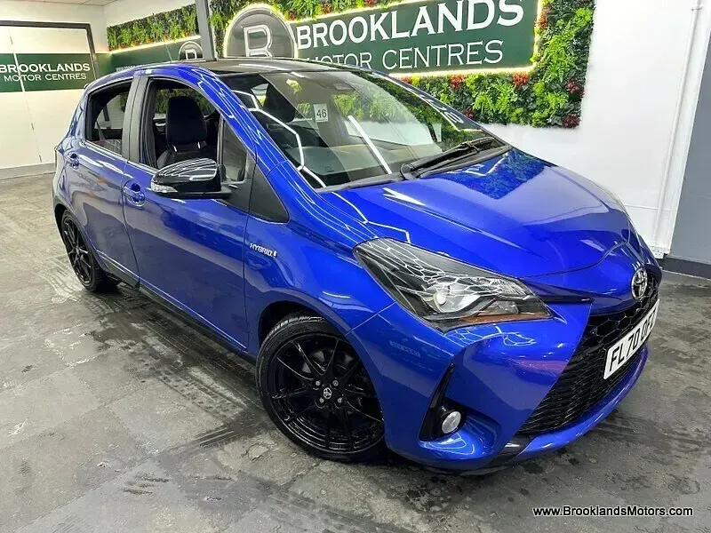 Second-hand Toyota Yaris Hybrid Sport 2020 Albastru Hatchback