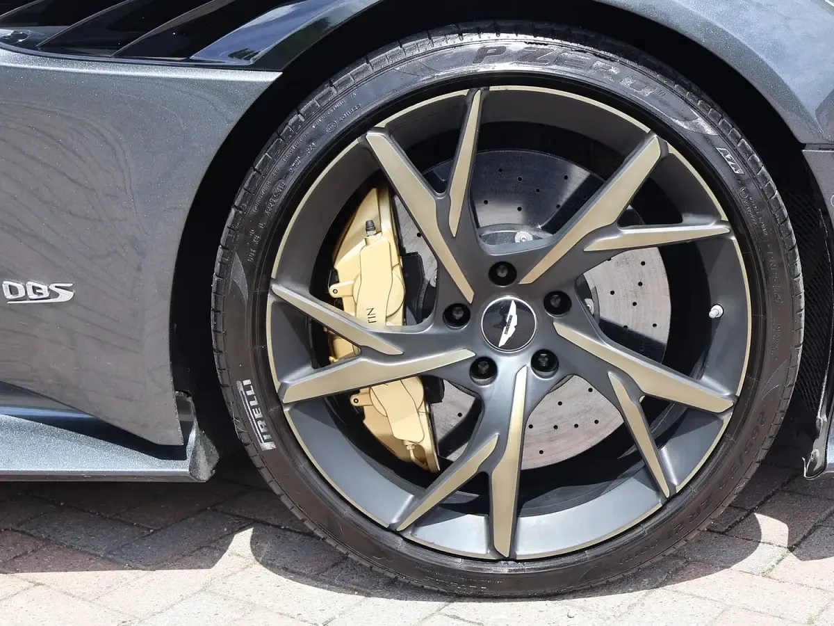 Used Aston Martin DBS 2019 Coupe